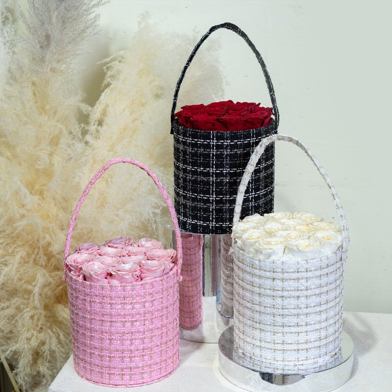 UKIQUEEN Luxury French Chic Hug Bucket Preserved Rose Flower Box Collection - Pink, Red & White Gold in Chanel Tweed