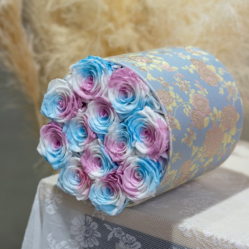 UKIQUEEN Luxury French Chic Hug Bucket Preserved Rose Flower Box Rainbow Gradient Eternal Roses in Elegant Tweed